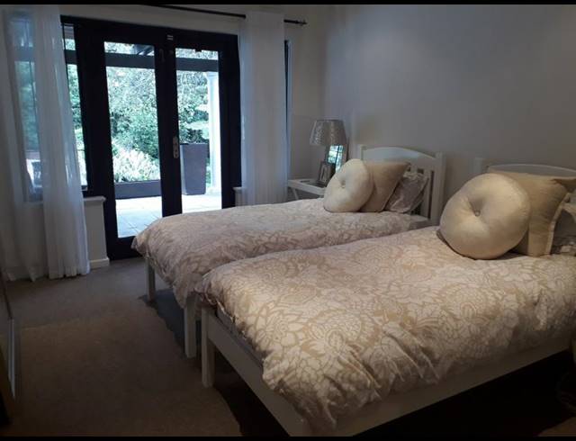 4 BEDROOM PROPERTY TO RENT IN WOODSIDE